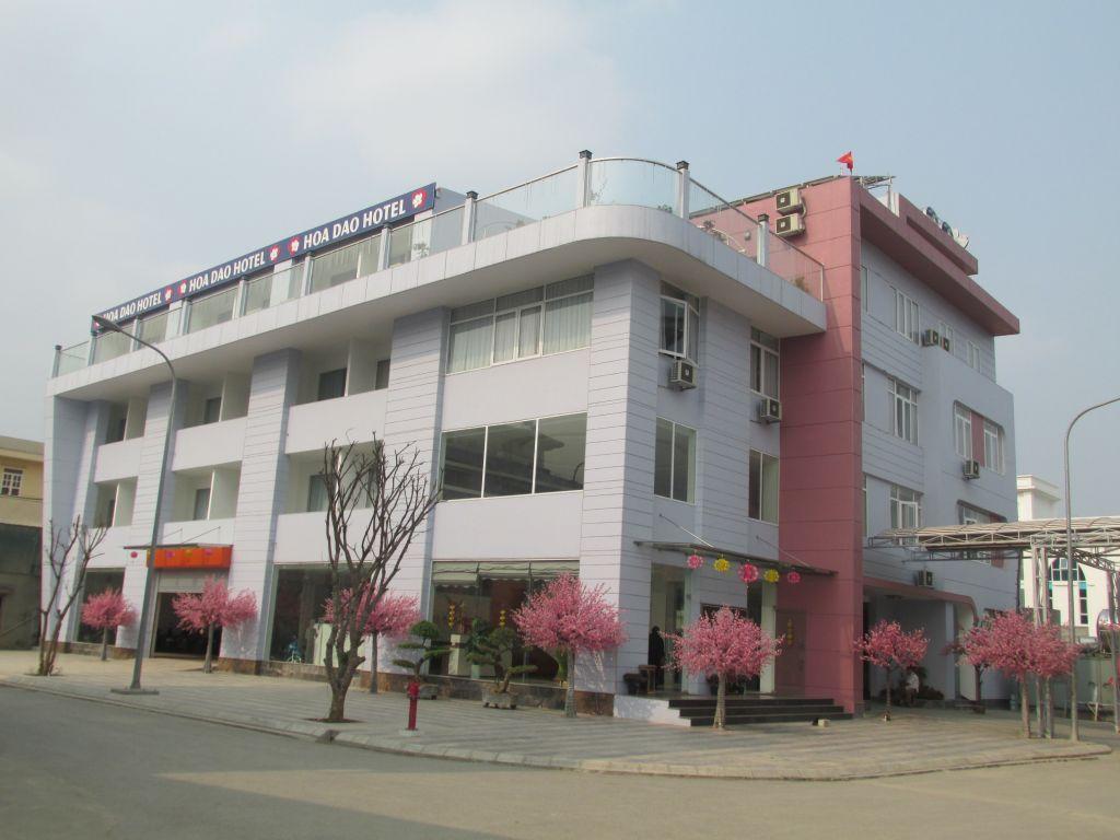 Hoa Dao Hotel Hoa Binh Bagian luar foto
